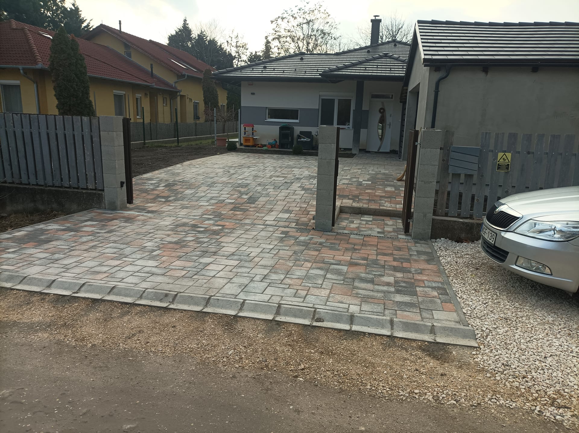 Igényes térburkolatok Érden, Érd – 8. kép